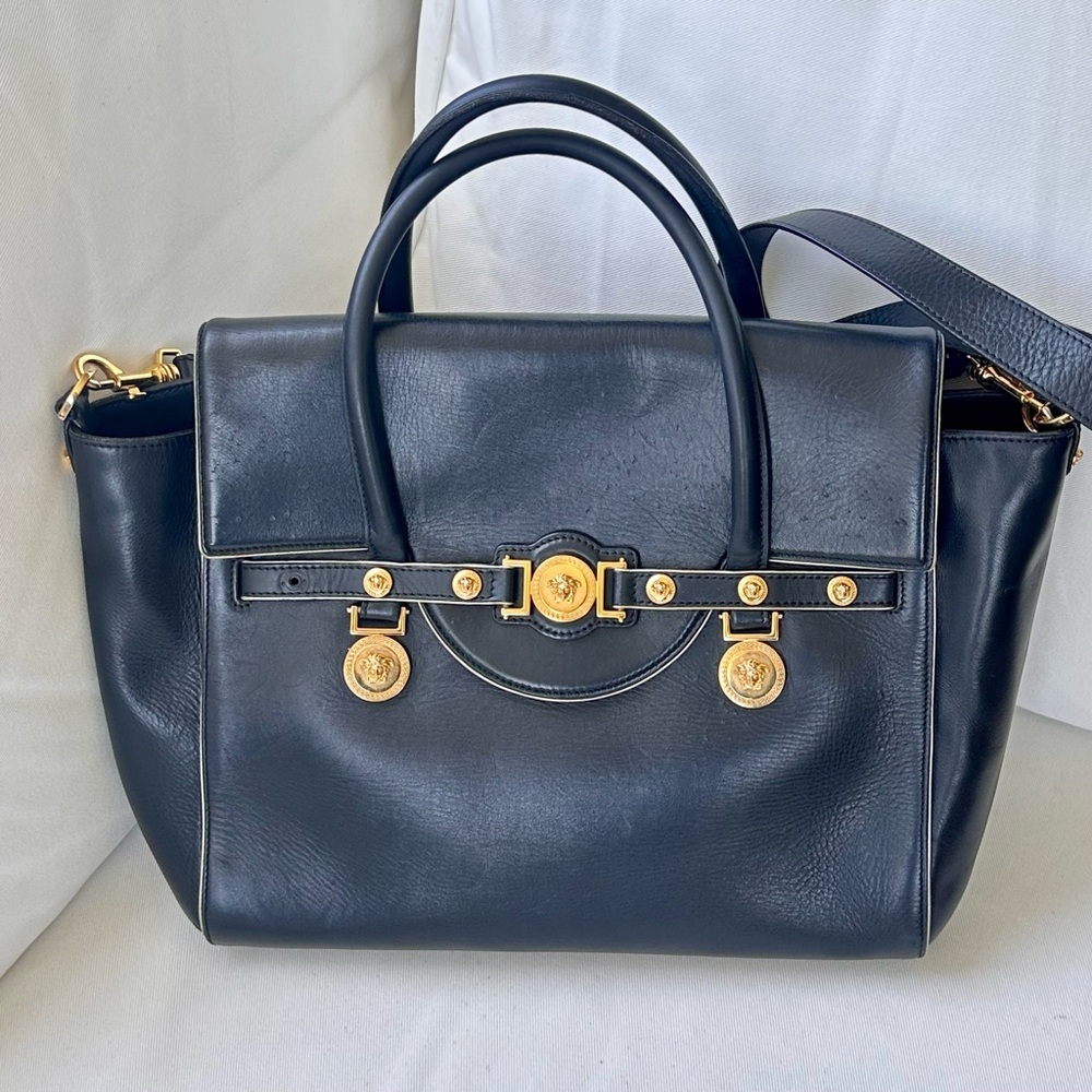 Versace Gold Medusa Head Black Leather Large Travel Bag.Vintage 2000s AUTHENTIC